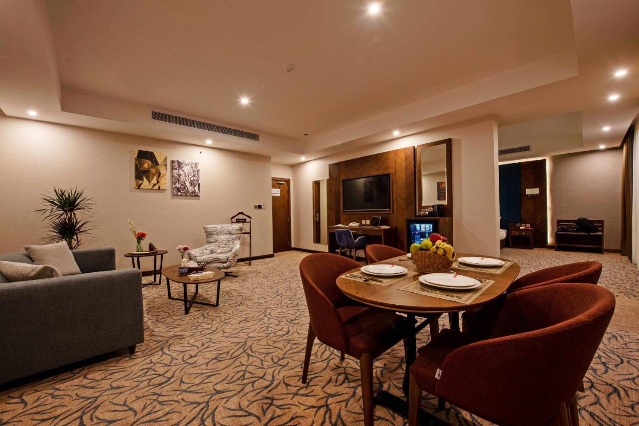Sunday Emerald Hotel Yidda Exterior foto